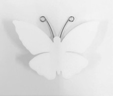 Farfalla bianca plastica con