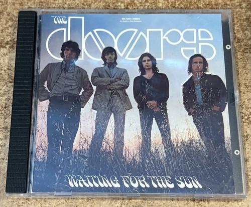 The doors waiting for - doors, sun