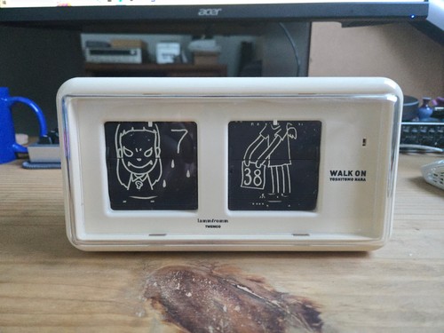 Yoshitomo nara orologio flip - nara, a