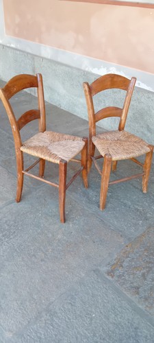 Coppia vecchie sedie - coppia,