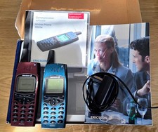 2 telefoni cellulari Ericsson