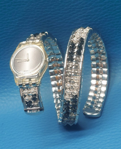 Swatch lady spinning - swatch,