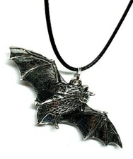 Collana con ciondolo