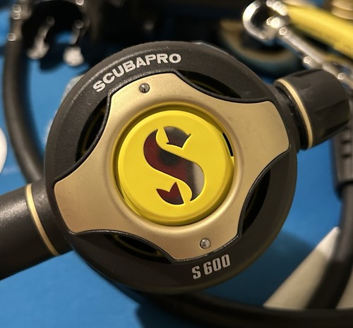 Scubapro s600 color purge - scubapro,
