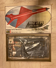 REVELL KIT MODELLISMO MiG 21 PF  SCALA 1/48 COMPLETO