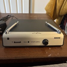 SHURE UHF DIVERSITY RECEIVER