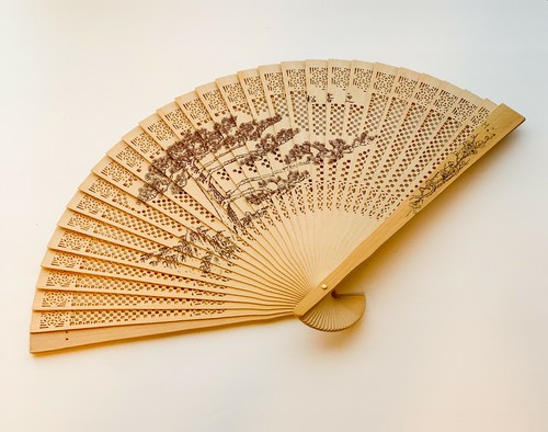 Ventilatore cinese pieghevole