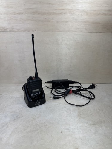 Icom f60 uhf 450 - uhf, 450-512