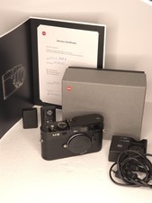 Leica M8.2 vernice nera, punto
