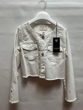 giubbino di jeans bianco guess con ricamo sulle spalle