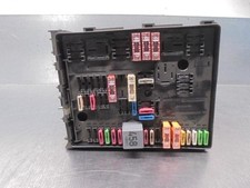 1K0937124K scatola porta fusibili per SEAT ALTEA (5P1) 1.9 TDI 2004 4980174