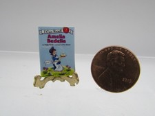 Casa delle bambole miniatura replica dettagliata libro Amelia Bedelia B003