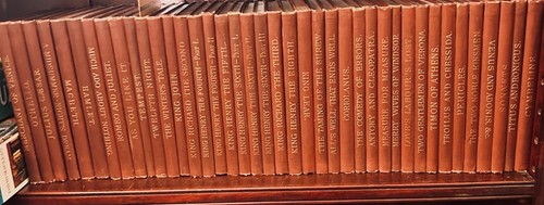 Shakespeare english classics - -,