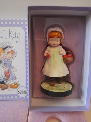 Statua resina sarah kay - kay, de