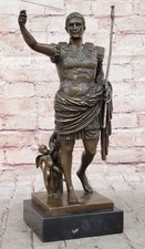 Statua arte busto militare
