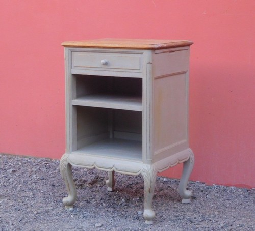 Comodino mobiletto laccato