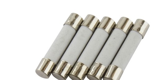 5pezzi fusibili 12a 250v - fusibili,