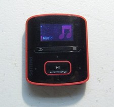 Philips GoGear Raga (2 GB) Lettore MP3 multimediale digitale rosso. Funziona benissimo, buone condizioni.
