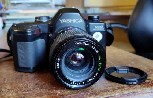 Macchina fotografica yashica - fotografica,