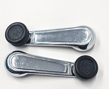 2 MANIGLIA ALZAVETRO INTERNA