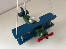 Lampadario aereo in legno