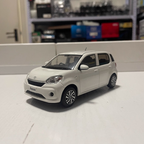 Modellino pressofuso bianco