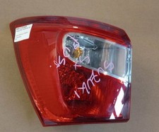 3567061M10000 FANALE POST. PARTE EST. SX SUZUKI  SX4 SCross  01092013  01082016