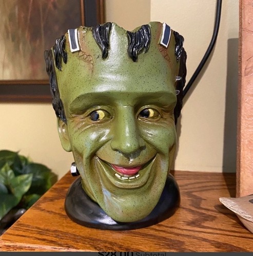 Herman munster resina - munster,