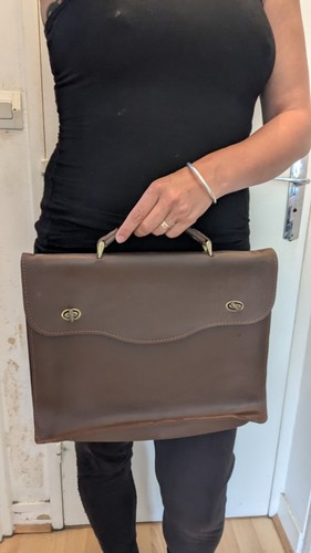 Pochette sac main - pochette, cartable