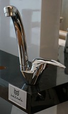 Moderno Girevole Curvo Bocca