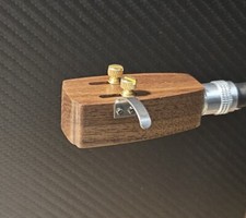 Cuffia in legno su misura per