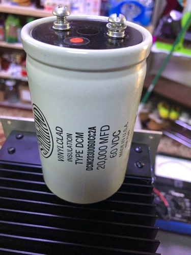 Condensatore alimentatore