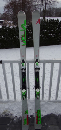 Volkl 773 skis with marker - skis,