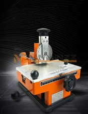 Macchina per goffratura