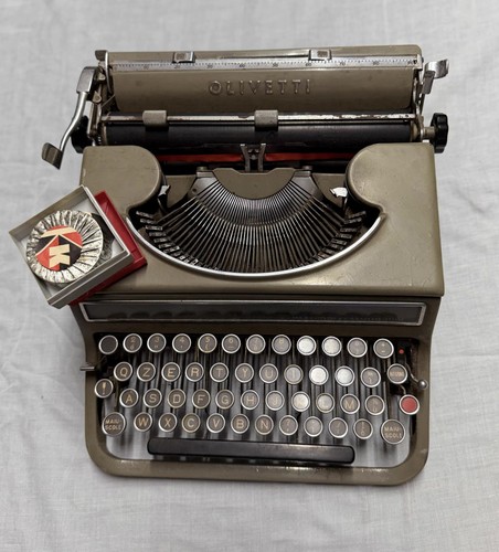 Macchina scrivere olivetti - scrivere,