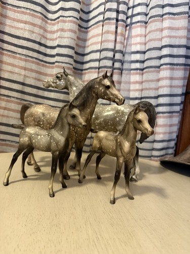 Breyer proud arabian family - proud,