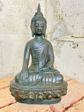 antica statua bronzo Buddha