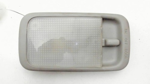 Luce cortesia toyota - luce, di