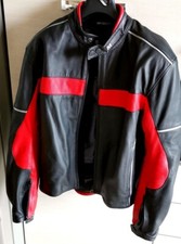 Giacca da moto MTech uomo in pelle in ottime condizioni. Usata