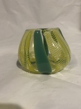 Dimunitive filigree and canne