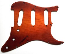 New Pickguard STRATOCASTER -