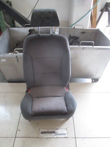 Sedile posteriore lato sinstro - sedile,