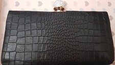 Borsetta borsa Pochette catena dorata elegantw da sera con chiusura gioiello
