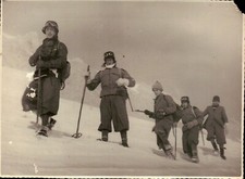 FOTO ANNI 30 - GRUPPO DI AMICI