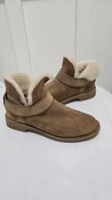  UGG Mckay Castagno Scamosciato Pelle di Pecora Stivaletti Mini Stivaletti Scarpe Taglia 8