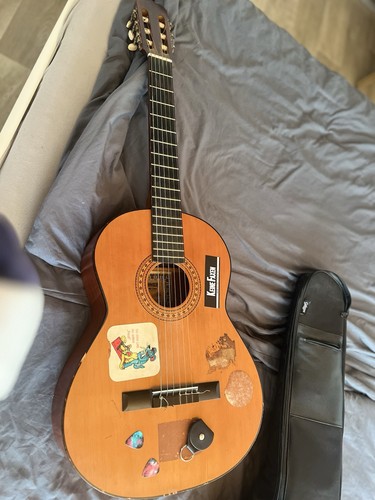 Chitarra con custodia per - con,