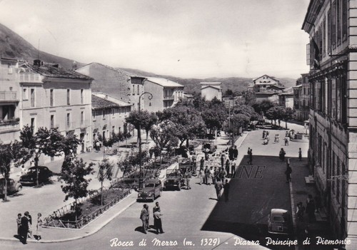 Rocca mezzo piazza - di,