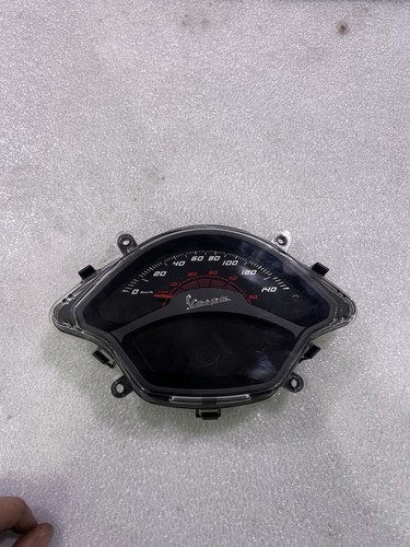 Gruppo strumenti vespa - strumenti,