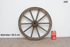 Vecchio carrello in legno