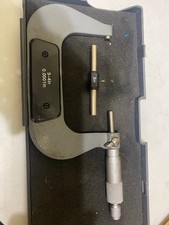 Micrometro vecchia scuola 3-4